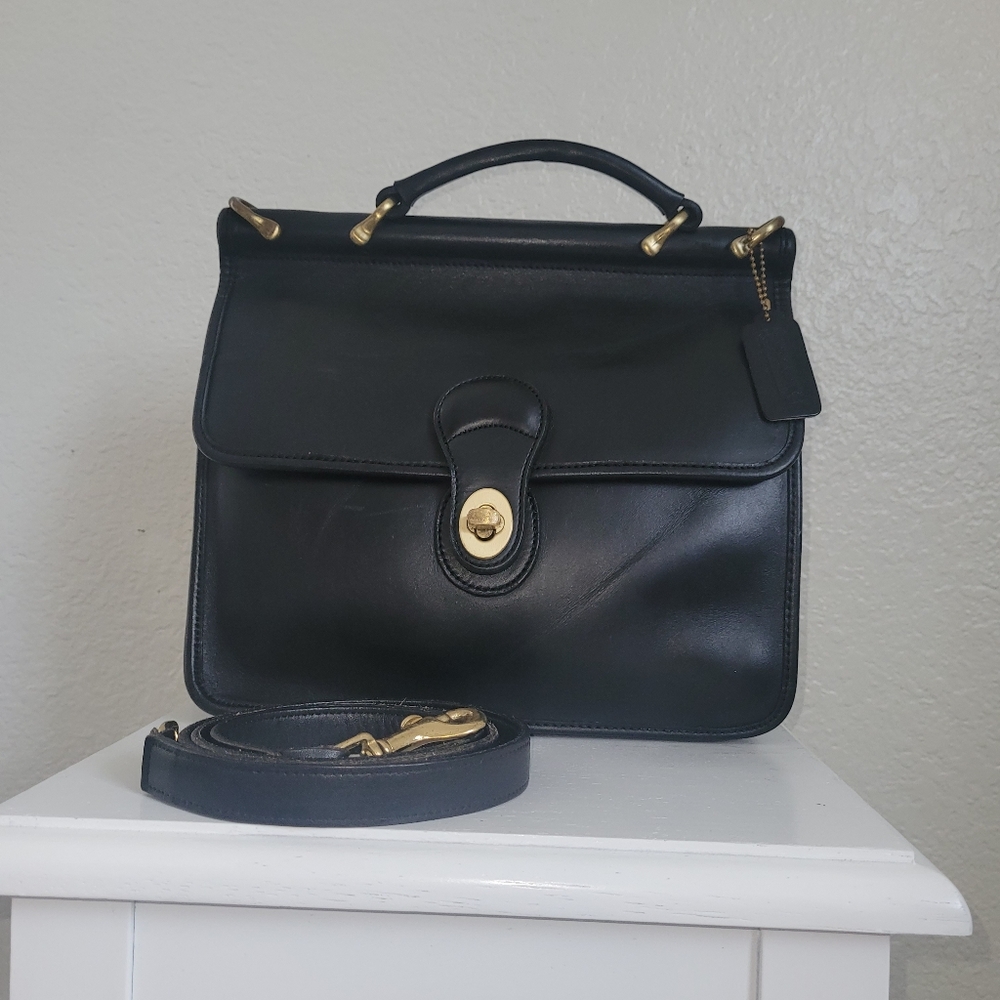 SOLD! Vintage Coach Black 2 Way Shoulder Bag Handbag Brass Hardware Turnlock - Picture 2 of 16